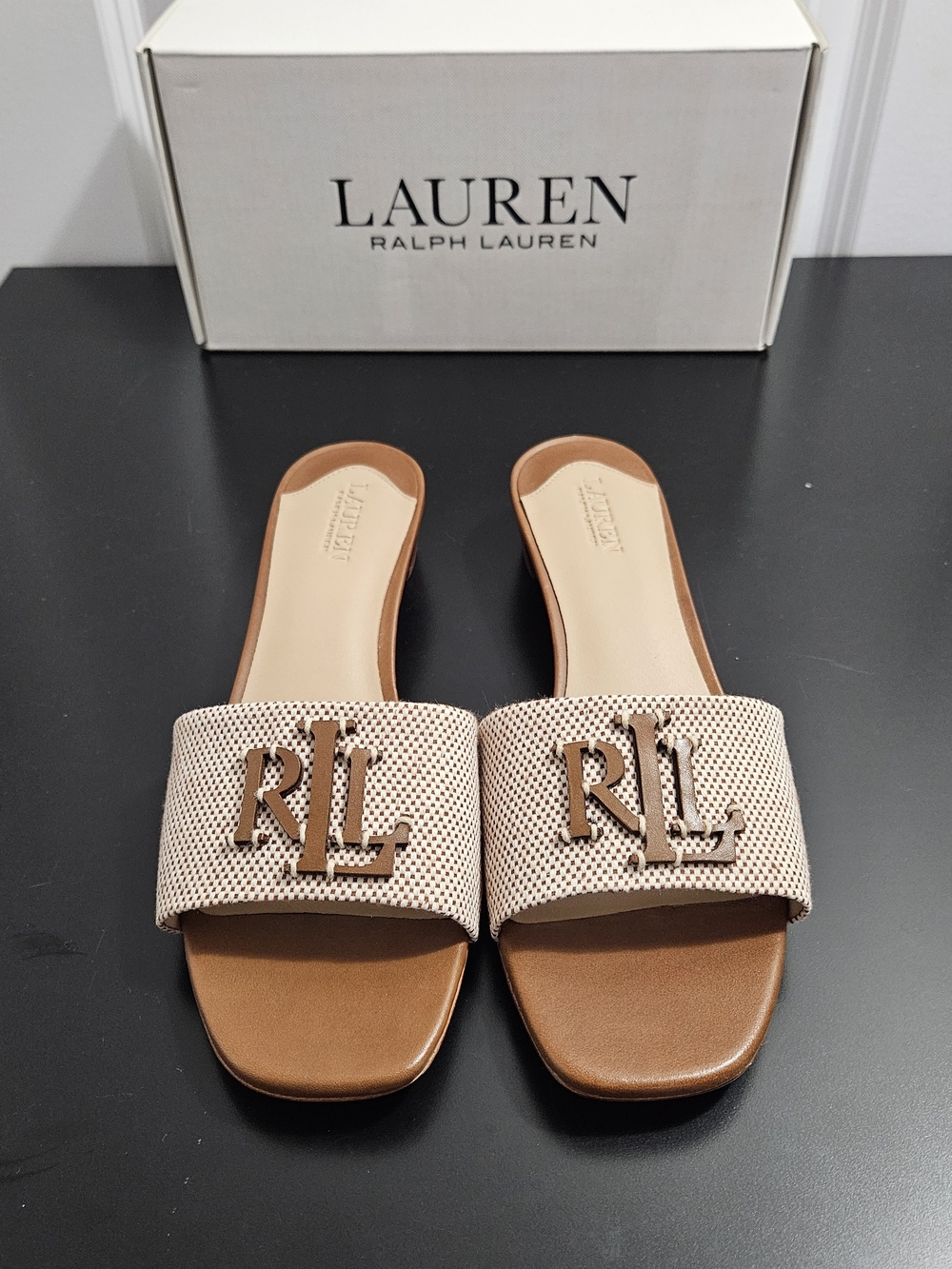 NIB Women's Lauren Ralph Lauren Fay Canvas and Leather Sandals Size 8M